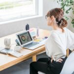 座る時間が長くなるほど死亡リスクが上昇